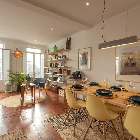 Fantastic Family Apartment In Estrela リスボン エクステリア 写真