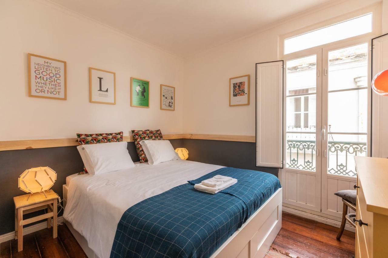 Fantastic Family Apartment In Estrela リスボン エクステリア 写真