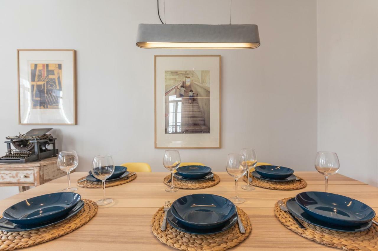 Fantastic Family Apartment In Estrela リスボン エクステリア 写真