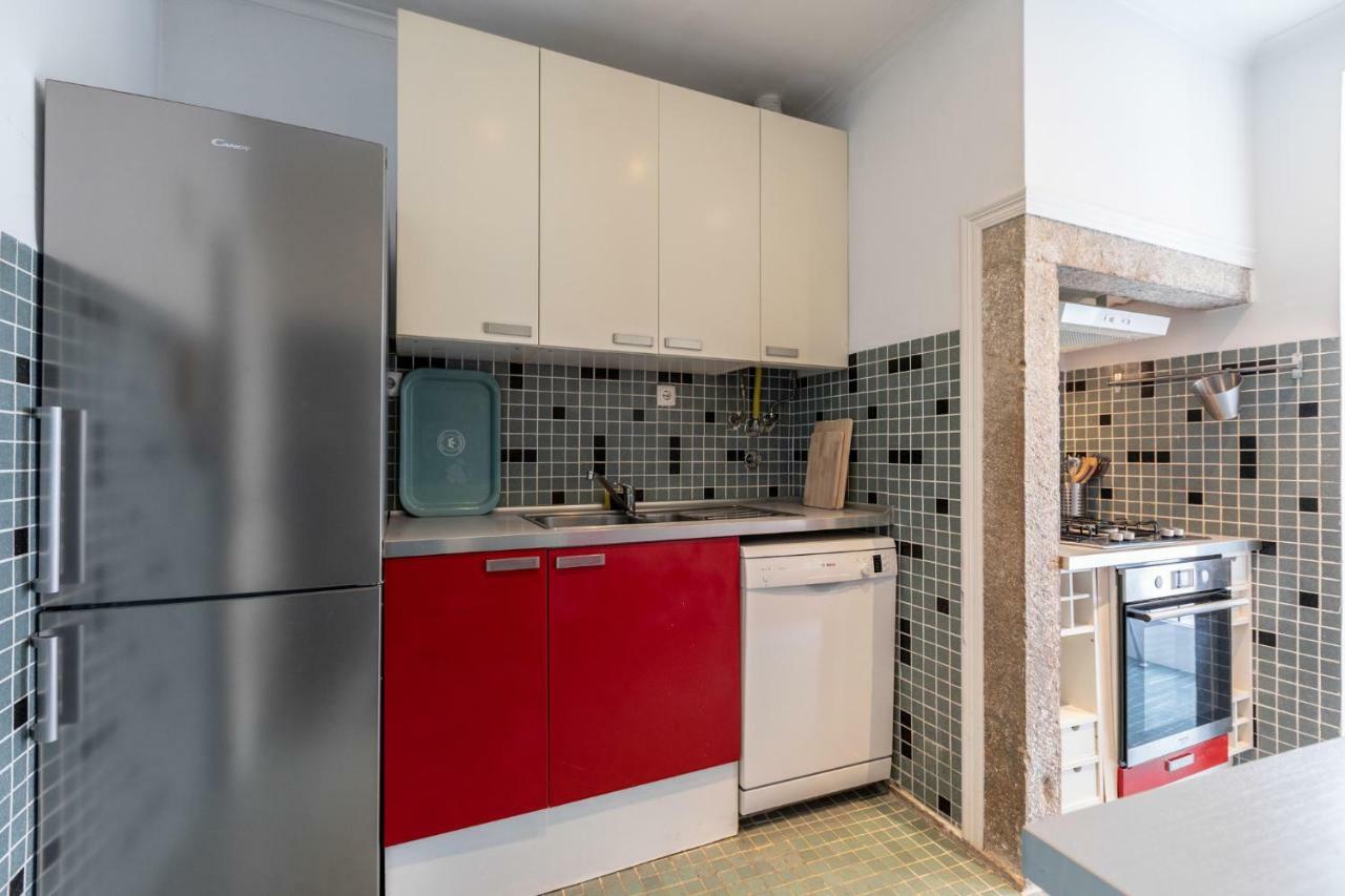 Fantastic Family Apartment In Estrela リスボン エクステリア 写真