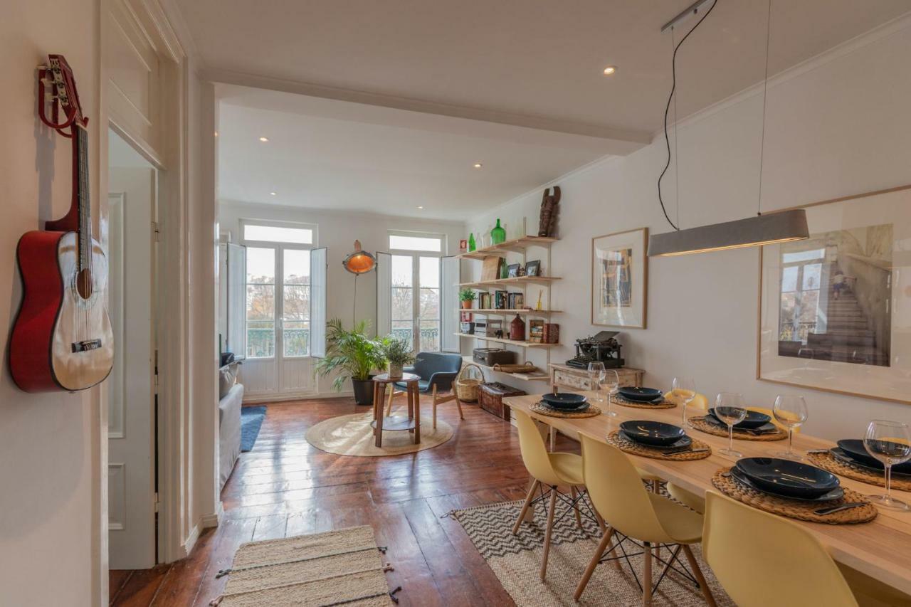 Fantastic Family Apartment In Estrela リスボン エクステリア 写真